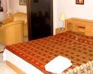 Apartment 6 photo 6